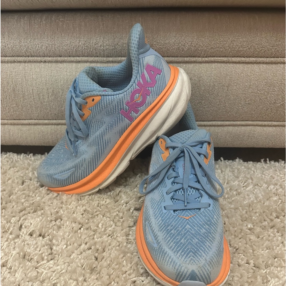 Women’s Hoka Clifton 9 size 7.5
